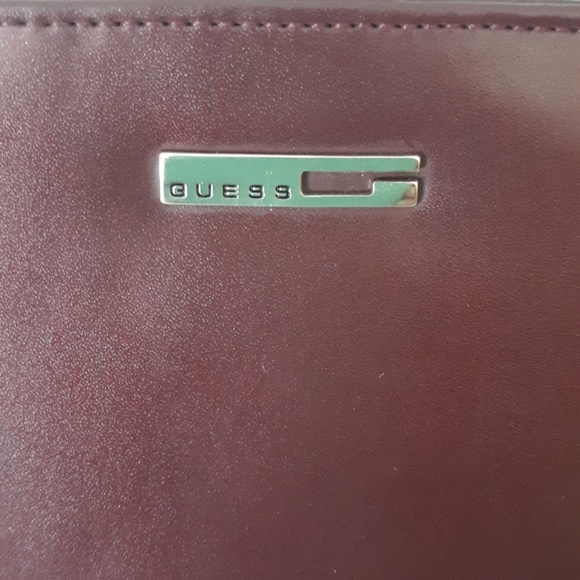 GUESS SHOULDER BAG - Picture 2 of 8